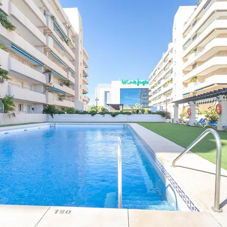 Marina Banus Ll Appartamento *